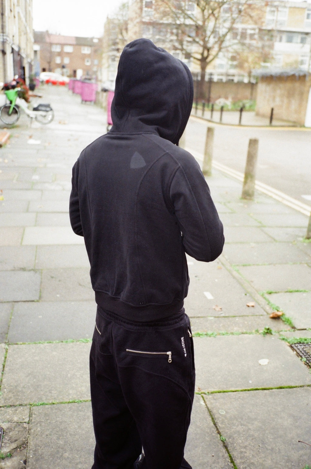 Pelican Zip-Up Black